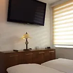 Zum Schlangenkoenig מלון 4*