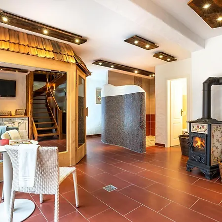 Zum Schlangenkoenig Otel