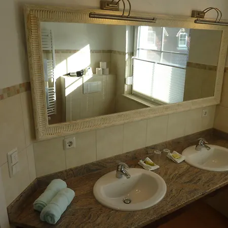 Zum Schlangenkoenig Otel