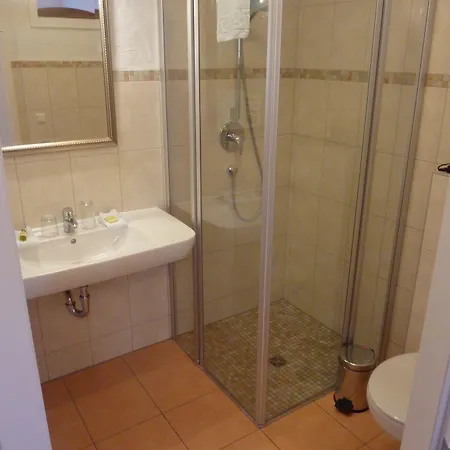 Zum Schlangenkoenig Otel Burg (Spreewald)