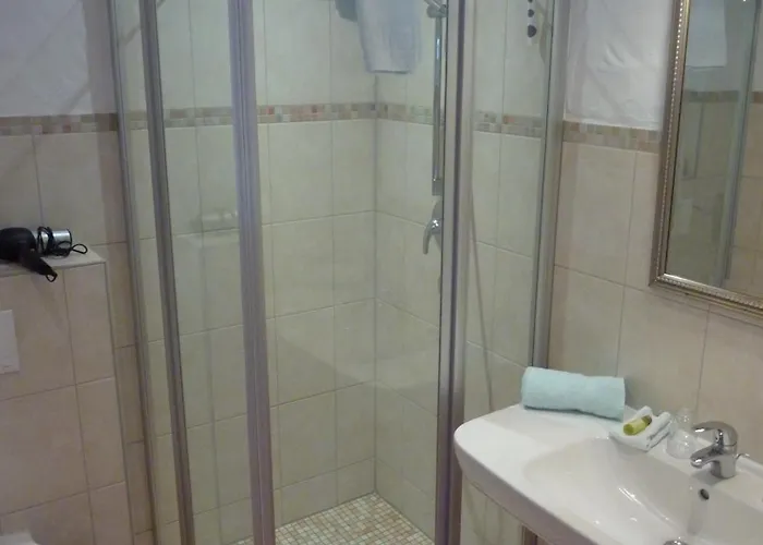 Zum Schlangenkoenig 4*