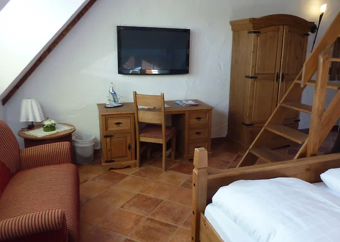 Hotell Zum Schlangenkoenig Burg (Spreewald)