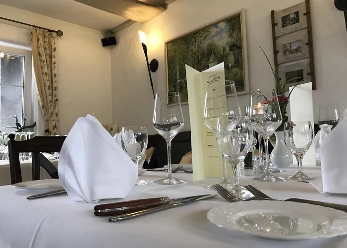 Zum Schlangenkoenig Hotell 4*